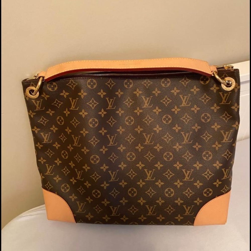 COPY - Louis Vuitton Berri MM